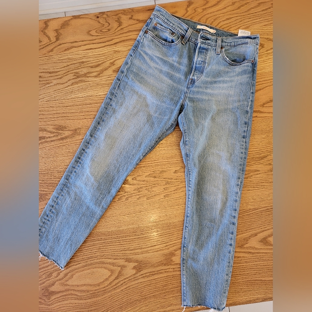 Levis Cheeky Straight Light Wash Women’s Jeans